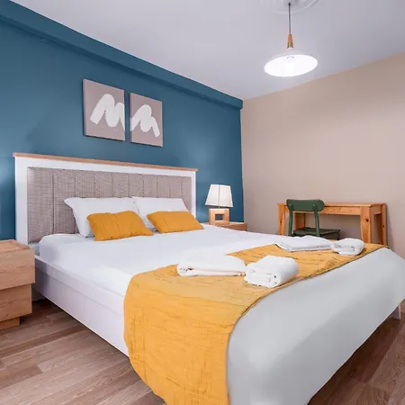 Cozy With Cozy Garden In Ortakoy Appartement